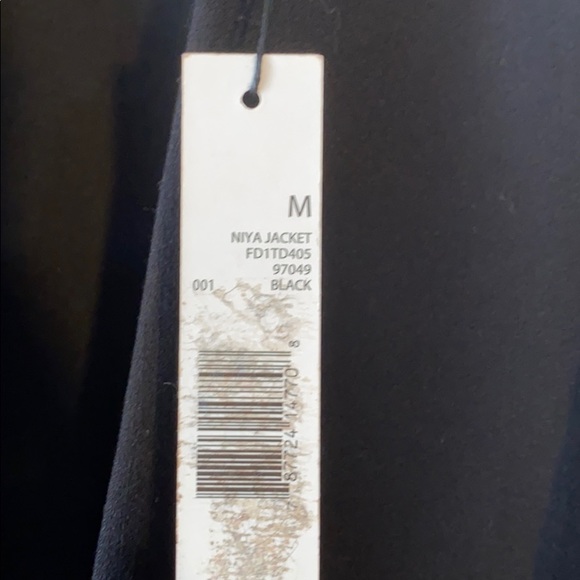 T Tahari Jacket - Picture 3 of 6